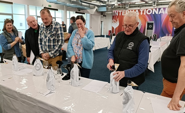 IWCTrophyJudging4